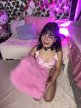 Snapshot of isabel_jaames chatting on 02-27-26, 11:27 isabel jaames online show from 02-27-26, 11:27