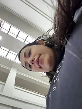 my aleja  online show from 02-24-26, 12:03