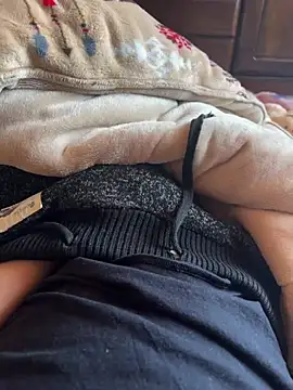 rrrrrriyyffhyeeee online show from 04-12-26, 03:11