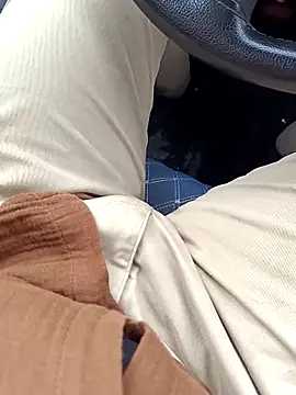 Yaman 33 online show from 04-18-26, 12:42