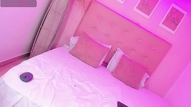 ANNIE DOLCE  online show from 02-10-26, 10:58