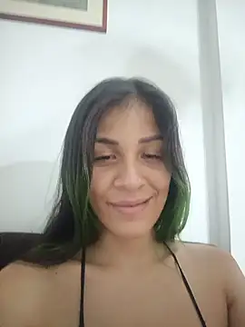 Snapshot of Chloe_paytone chatting on 07-08-26, 06:18 Chloe paytone online show from 07-08-26, 06:18