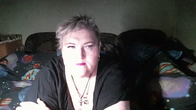 Snapshot of Lana555 chatting on 04-12-26, 01:32 Lana555 online show from 04-12-26, 01:32
