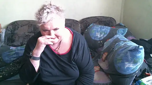 Snapshot of Lana555 chatting on 04-17-26, 04:59 Lana555 online show from 04-17-26, 04:59