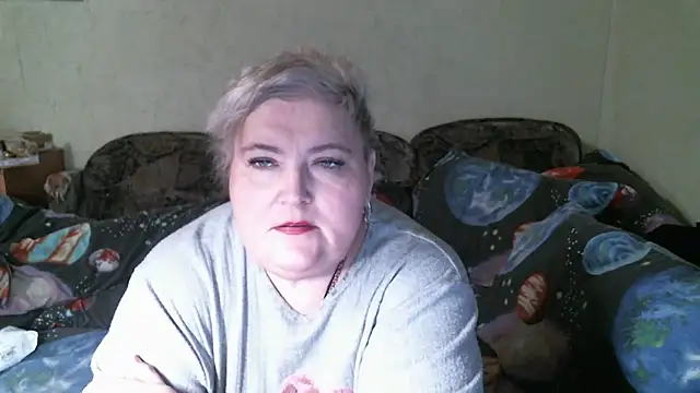 Snapshot of Lana555 chatting on 04-19-26, 06:10 Lana555 online show from 04-19-26, 06:10