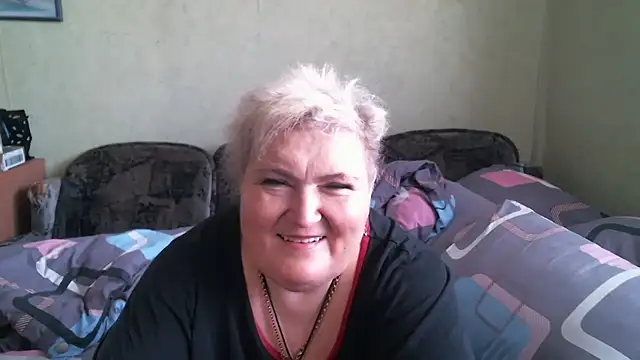 Snapshot of Lana555 chatting on 05-13-26, 10:45 Lana555 online show from 05-13-26, 10:45