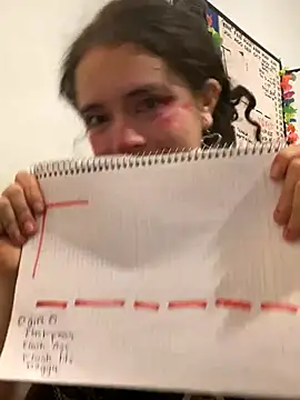 Snapshot of Lucy_YupiSweet chatting on 11-02-25, 09:33 Lucy YupiSweet online show from 11-02-25, 09:33