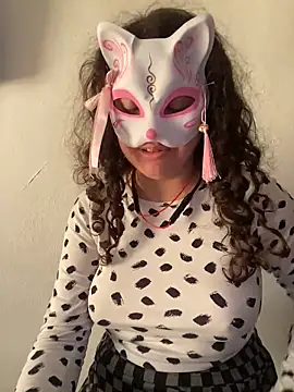 Snapshot of Lucy_YupiSweet chatting on 02-02-26, 05:00 Lucy YupiSweet online show from 02-02-26, 05:00