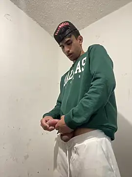 Snapshot of Camachito332 chatting on 03-21-26, 03:59 Camachito332 online show from 03-21-26, 03:59