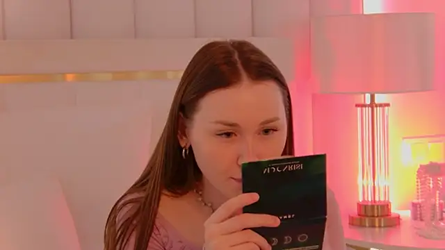 NancySmitts online show from 04-26-26, 03:42