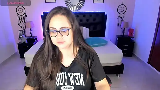 Snapshot of LolaVillalobos chatting on 07-03-26, 12:22 LolaVillalobos online show from 07-03-26, 12:22
