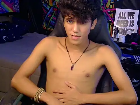 Snapshot of kenbigcockxx chatting on 06-23-26, 03:37 kenbigcockxx online show from 06-23-26, 03:37