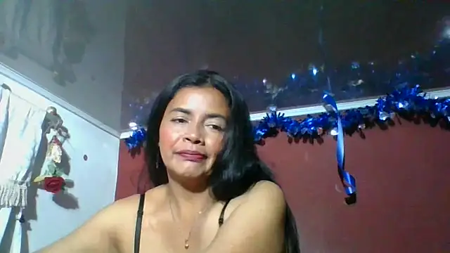 DianaOchoa  online show from 11-21-25, 02:43
