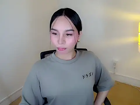 holly tabby online show from 01-15-26, 10:46