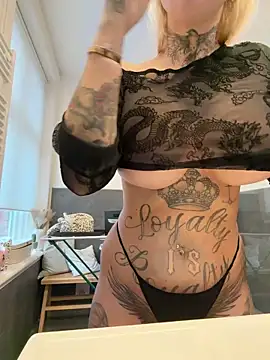 Snapshot of Jasmina-Joy chatting on 02-22-26, 09:19 Jasmina-Joy online show from 02-22-26, 09:19