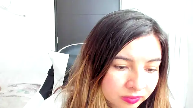 Snapshot of ADHARAMILLER__1111 chatting on 04-06-26, 11:16 ADHARAMILLER 1111 online show from 04-06-26, 11:16