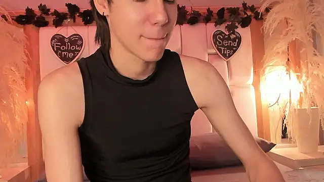 Daphne And Roger online show from 03-07-26, 11:07