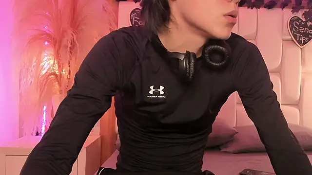 Daphne And Roger online show from 03-13-26, 11:06