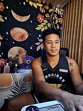 Snapshot of mr_dave chatting on 12-20-25, 07:10 mr dave online show from 12-20-25, 07:10