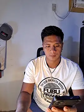 Snapshot of mr_dave chatting on 02-20-26, 12:05 mr dave online show from 02-20-26, 12:05