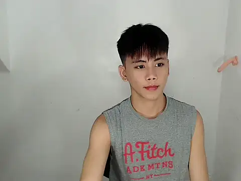Snapshot of ynotyu chatting on 06-06-26, 12:16 ynotyu online show from 06-06-26, 12:16