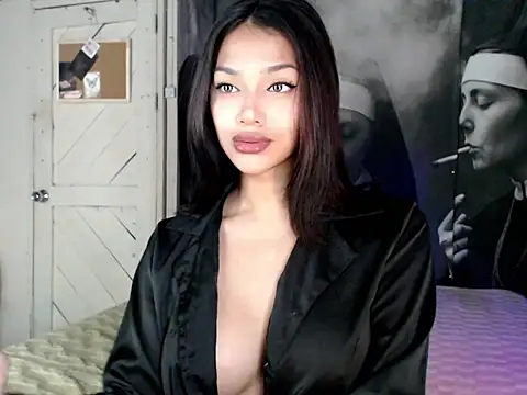 itsmekarinaaa online show from 04-06-26, 01:34