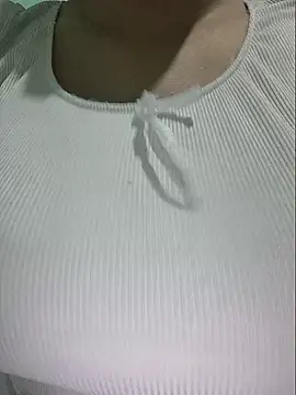Shiny Babe online show from 06-06-26, 04:28