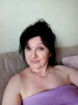 Snapshot of MilaSky4701 chatting on 06-27-26, 04:23 MilaSky4701 online show from 06-27-26, 04:23