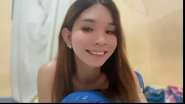 Daddiesgirlrianne69 online show from 04-22-26, 12:28