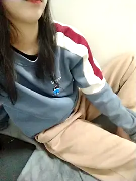 Snapshot of Kembong01 chatting on 03-12-26, 01:50 Kembong01 online show from 03-12-26, 01:50