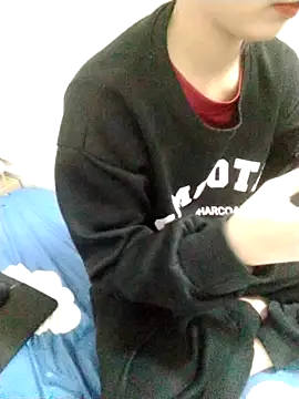 Snapshot of Kembong01 chatting on 03-24-26, 01:21 Kembong01 online show from 03-24-26, 01:21