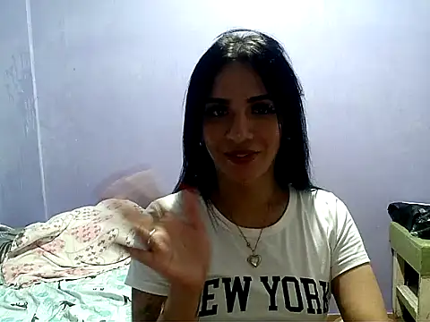 enoria1992 online show from 06-30-26, 07:04