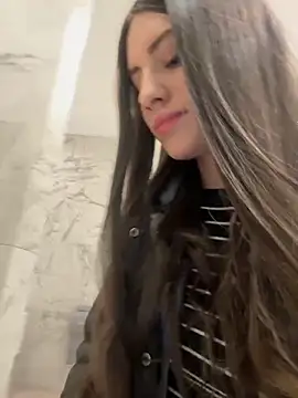 Isabella21  online show from 02-12-26, 12:16