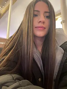 Isabella21  online show from 04-21-26, 01:42