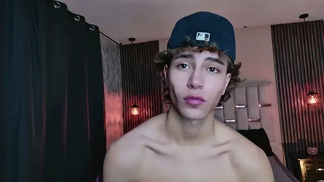 Christopher 77 online show from 01-08-26, 02:19