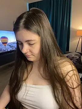 Lovely Waifu online show from 05-05-26, 11:18
