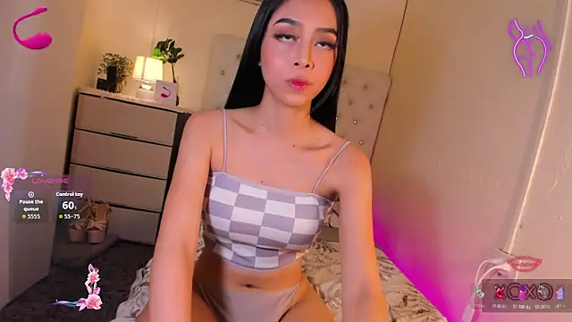 Snapshot of megumishemale_x chatting on 07-18-26, 02:27 megumishemale x online show from 07-18-26, 02:27
