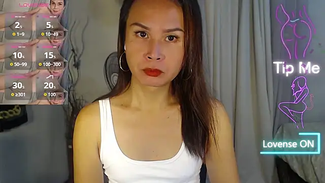 Snapshot of holly_bitch chatting on 04-09-26, 12:21 holly bitch online show from 04-09-26, 12:21