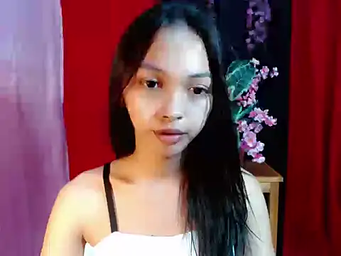 Snapshot of Simi_Ipit chatting on 06-28-26, 04:46 Simi Ipit online show from 06-28-26, 04:46