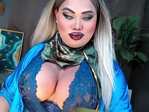 Snapshot of KitSmithCumerr chatting on 10-28-25, 08:00 KitSmithCumerr online show from 10-28-25, 08:00