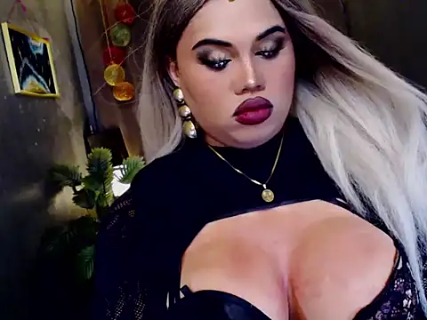 Snapshot of KitSmithCumerr chatting on 11-21-25, 03:22 KitSmithCumerr online show from 11-21-25, 03:22