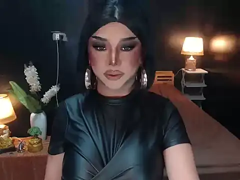 xAuroraRobinsx online show from 04-15-26, 09:49