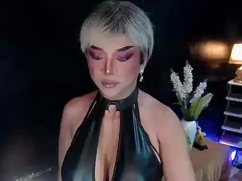 xAuroraRobinsx online show from 05-14-26, 06:15