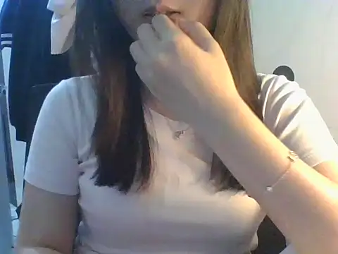 Linzly online show from 11-16-25, 04:56