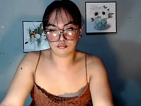 Snapshot of Asianblk_barbiedoll chatting on 05-28-26, 05:27 Asianblk barbiedoll online show from 05-28-26, 05:27