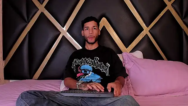 Thiagoferreti online show from 03-24-26, 05:34