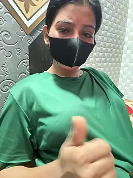 Snapshot of Hot_Jaanvi_ chatting on 04-19-26, 03:17 Hot Jaanvi online show from 04-19-26, 03:17