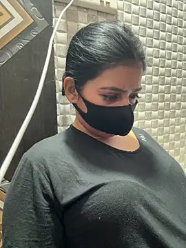 Snapshot of Hot_Jaanvi_ chatting on 04-22-26, 05:21 Hot Jaanvi online show from 04-22-26, 05:21