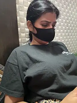 Snapshot of Hot_Jaanvi_ chatting on 05-02-26, 05:01 Hot Jaanvi online show from 05-02-26, 05:01