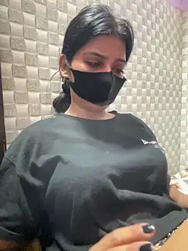 Snapshot of Hot_Jaanvi_ chatting on 05-19-26, 04:24 Hot Jaanvi online show from 05-19-26, 04:24